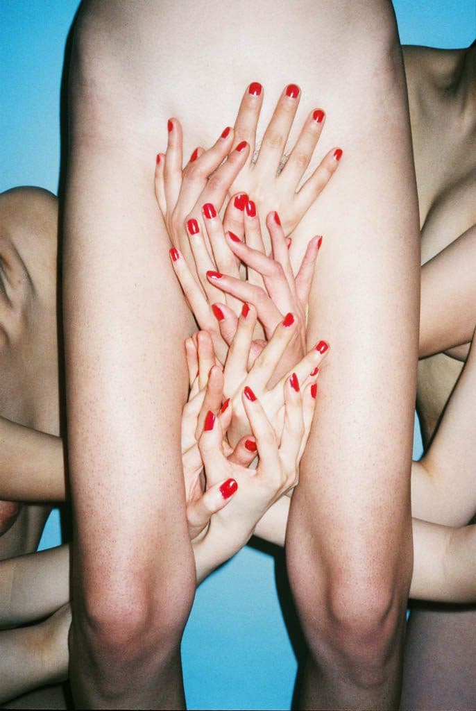 Untitled China 2015 © Courtesy of Estate of Ren Hang and OstLicht Gallery.jpg Illustration - Untitled China 2015 © Courtesy of Estate of Ren Hang and OstLicht Gallery.jpg